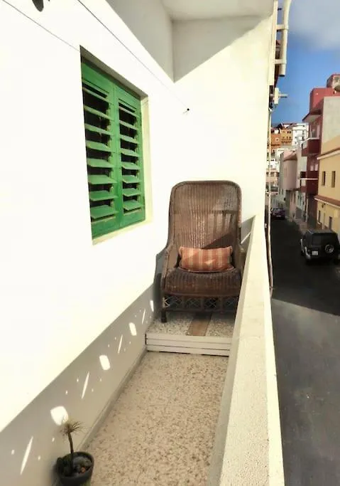 Holiday home Ganzes Haus, Terrasse, Meerblick, 100M Zum Strand La Jaca