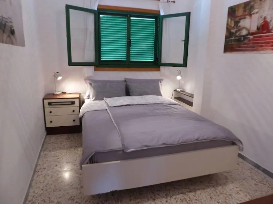 Holiday home Ganzes Haus, Terrasse, Meerblick, 100M Zum Strand La Jaca Spain